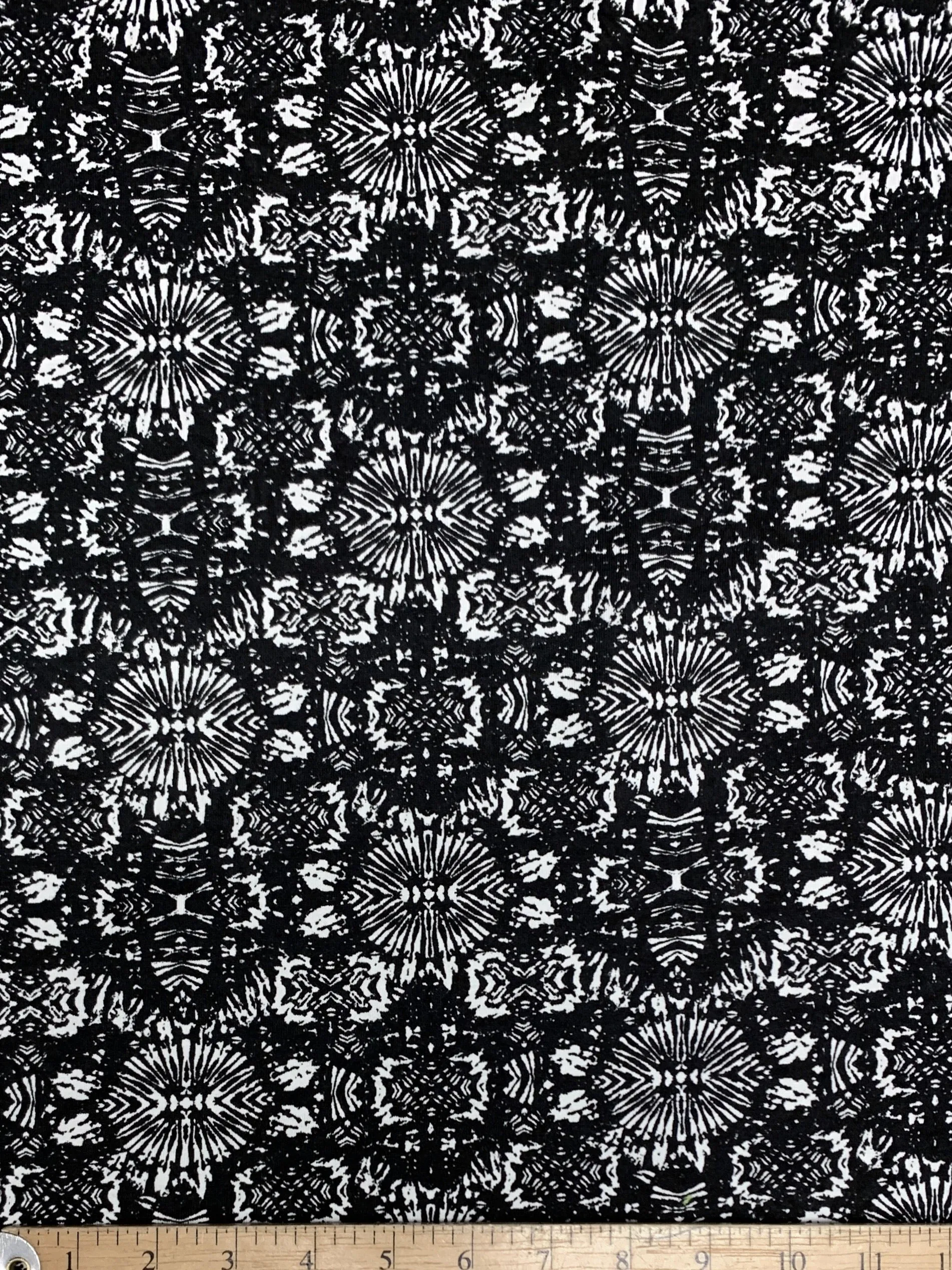 CK-1943W WARRIOR TRIBAL PRINT COTTON KNIT. FRANCE