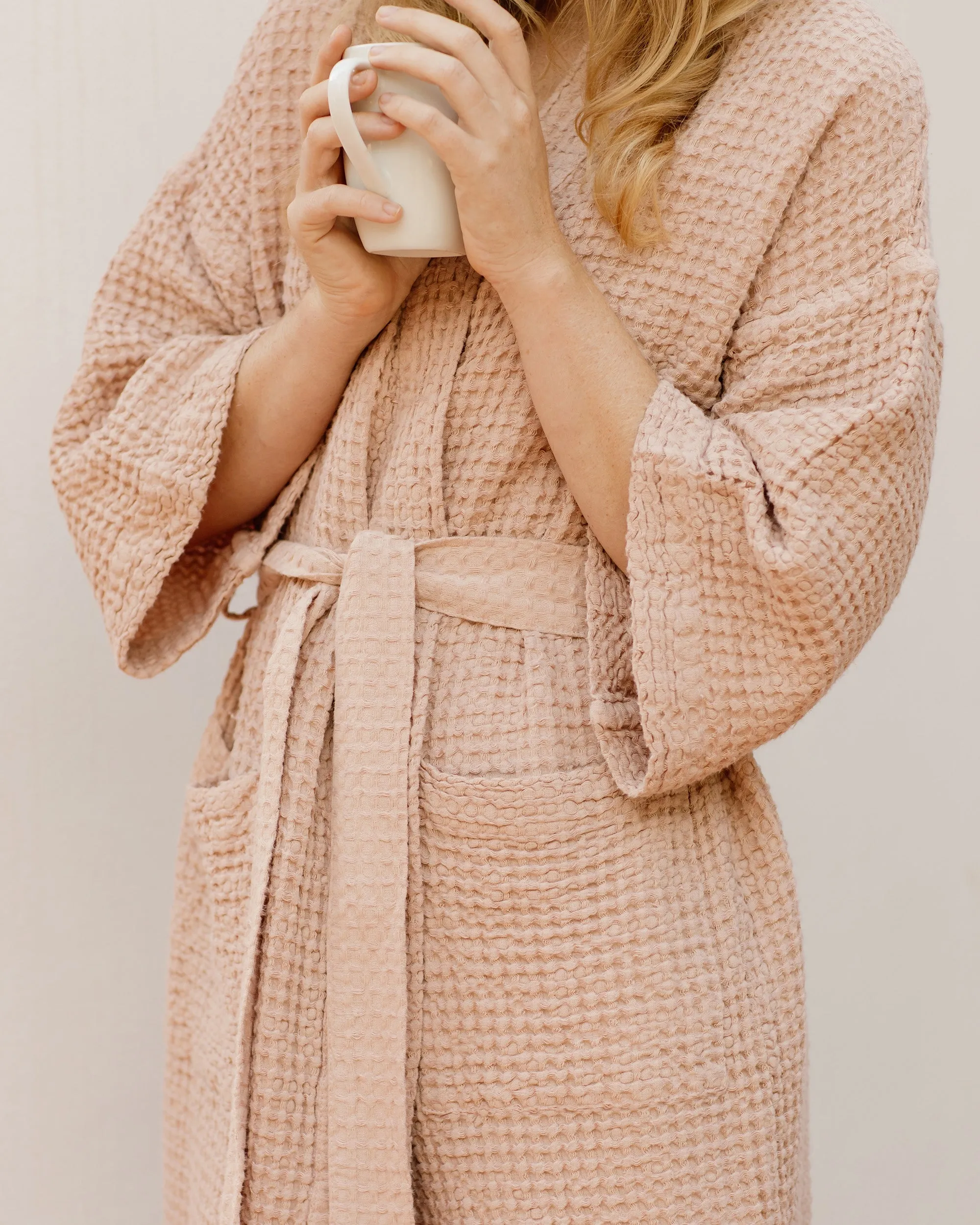 Peach Short waffle linen robe