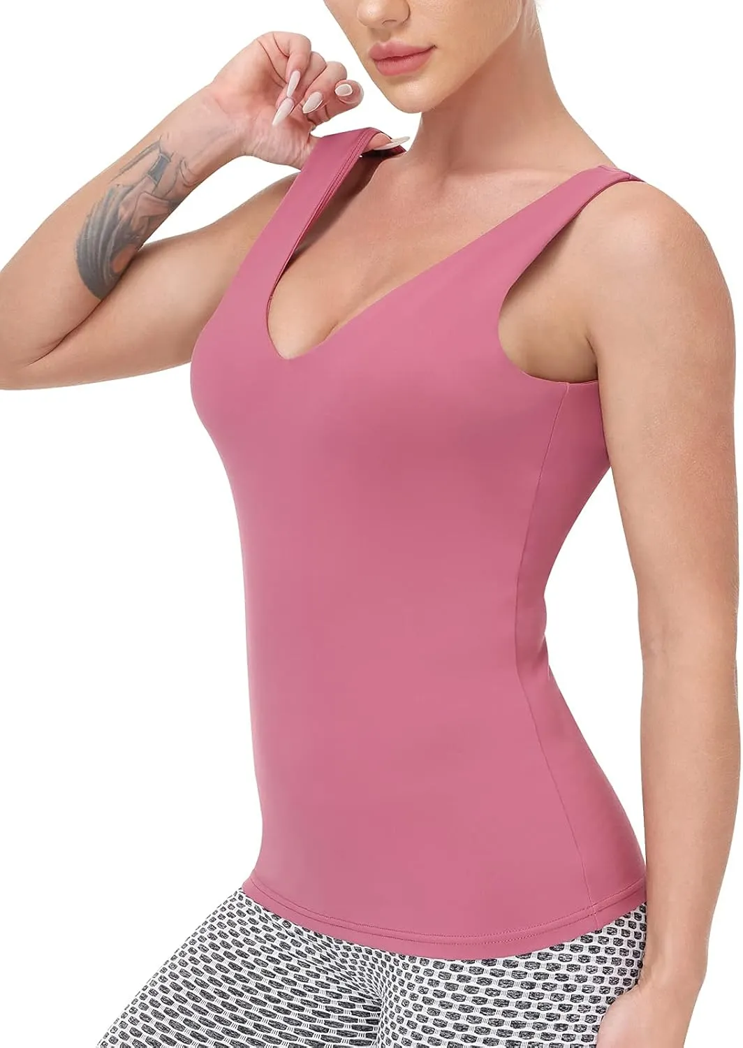 Workout Tops for Women Yoga Tank Tops with Built in Bra Wirefree Padded Yoga Bras Gym Running Athletic Shirt V-Neck Camisole