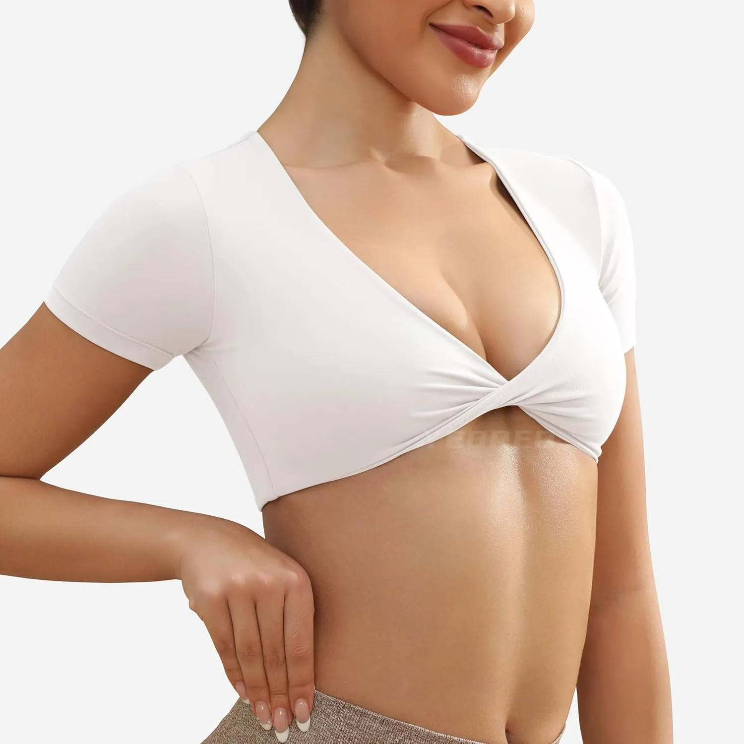 YEOREO Kyla Workout Crop Tops for Women Short Sleeve Twist Front Crop Tank Top Padded Sports Bra Casual Shirts