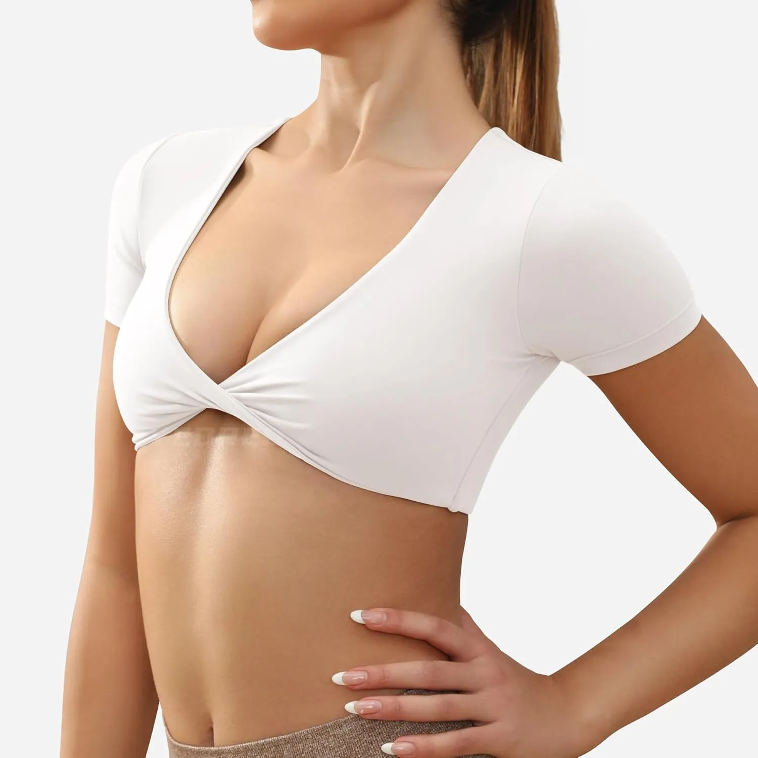 YEOREO Kyla Workout Crop Tops for Women Short Sleeve Twist Front Crop Tank Top Padded Sports Bra Casual Shirts